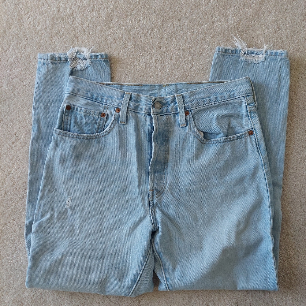 Levi Strauss 501 S Jeans, Women's 31x28 Skinny, 100% Cotton, Light Wash Distress